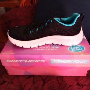New Go Walk Memory Foam Size 7 Sketchers